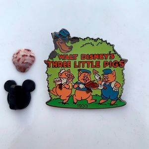 1999 Disney Pin 3 Little Pigs & Big Bad Wolf